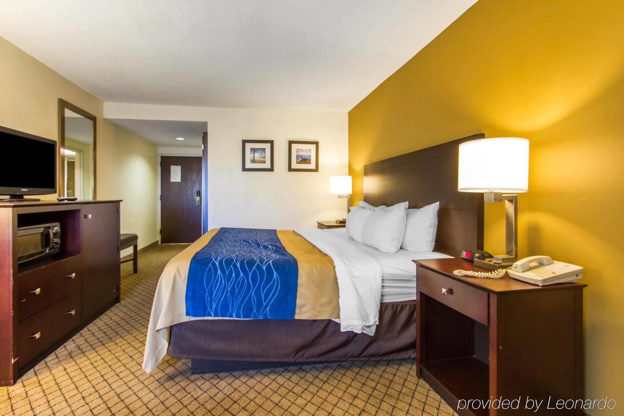 Quality Inn Clarksville - Exit 11 Eksteriør billede
