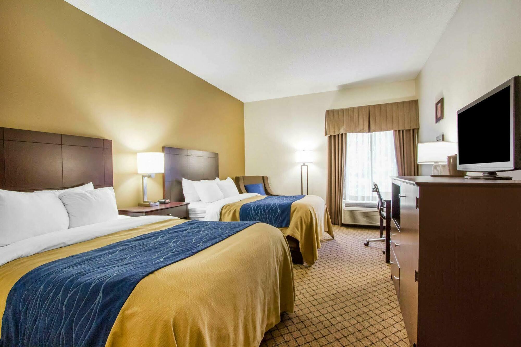 Quality Inn Clarksville - Exit 11 Eksteriør billede