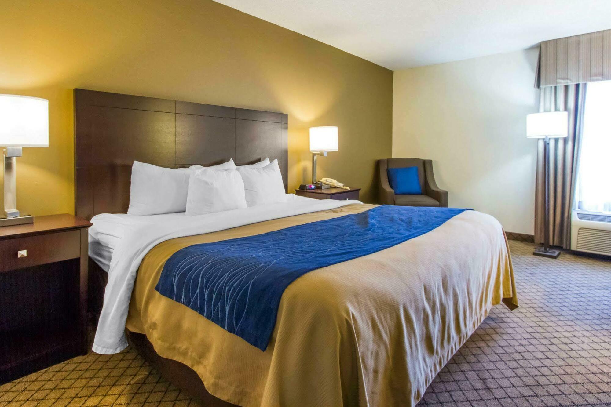 Quality Inn Clarksville - Exit 11 Eksteriør billede